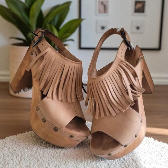 Five Worlds by Cordani Tijuana Tan Fringe Platform Sandals Wooden Heels EU 36.5 - Picture 1 of 10